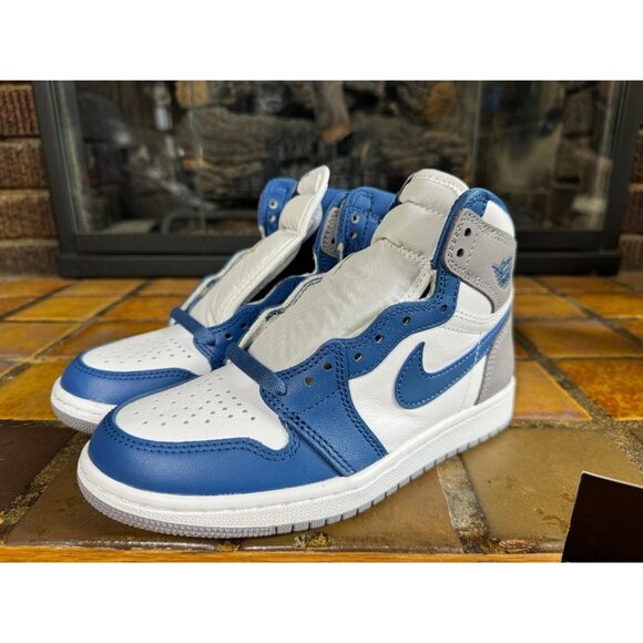 Mens 4 Air Jordan 1 Retro OG High True Blue Basketball Sneakers DZ5485-410 - Picture 4 of 7